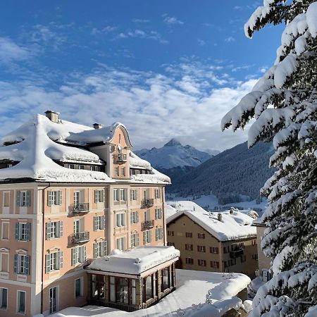 Hotel Engiadina Zuoz Buitenkant foto