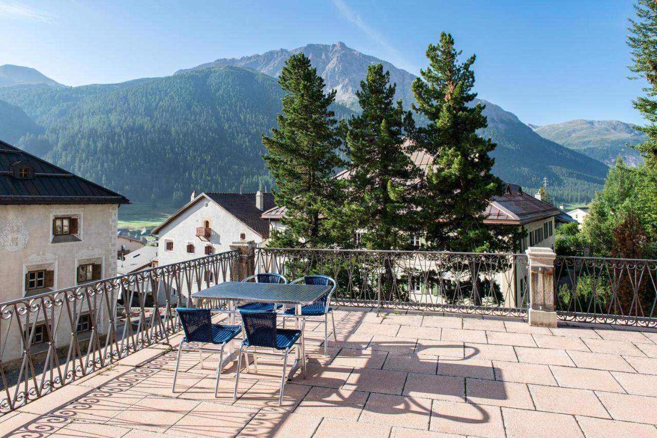 Hotel Engiadina Zuoz Buitenkant foto